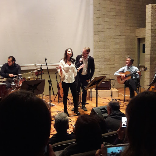 Andrea Peñarreta y Charlie Villagomez, casa de la musica